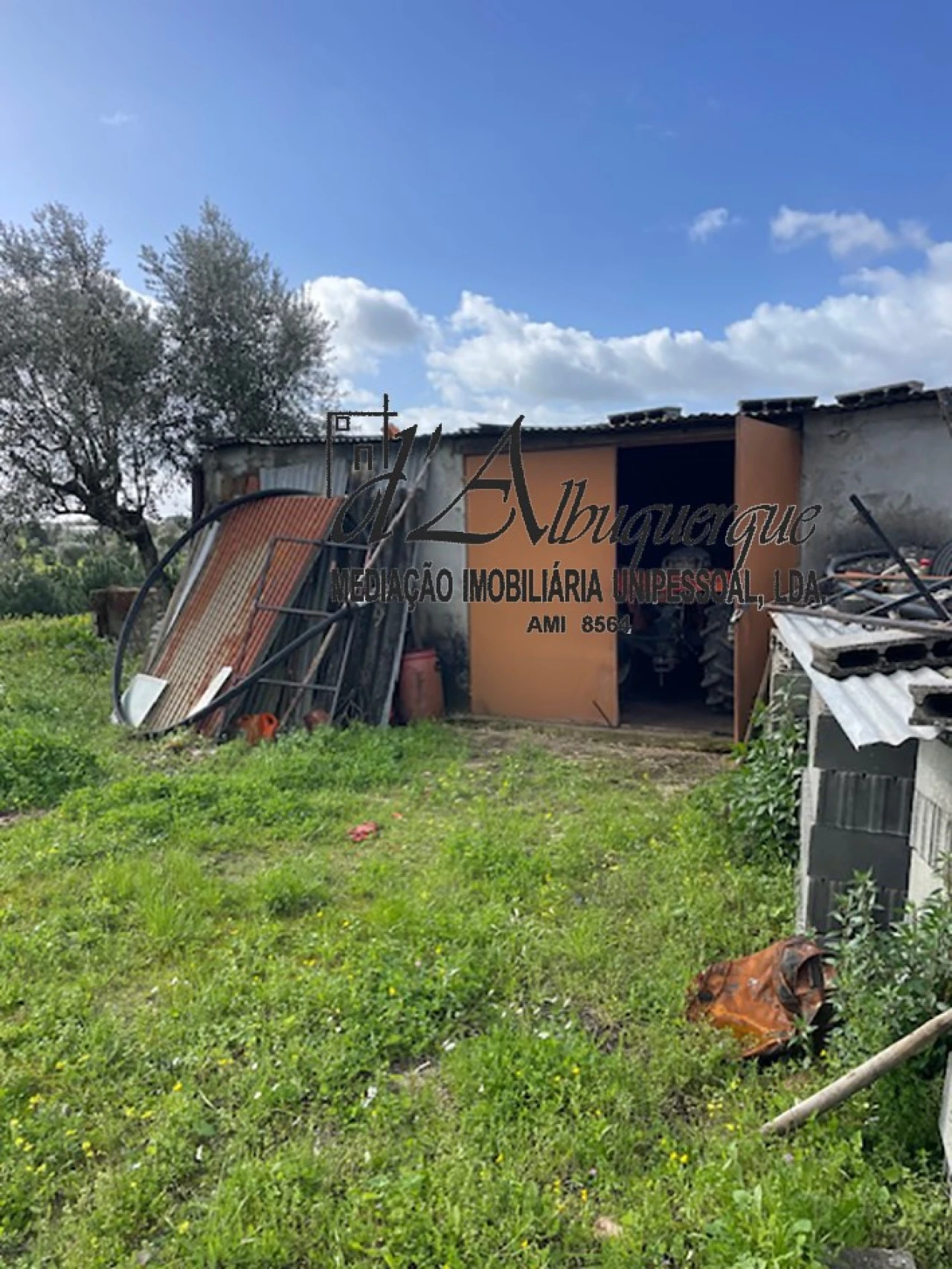 Terreno para Venda em Foros de Arrão Foto 1
