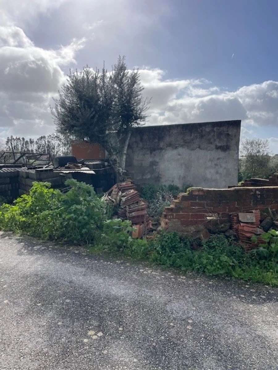 Terreno para Venda em Foros de Arrão Foto 6