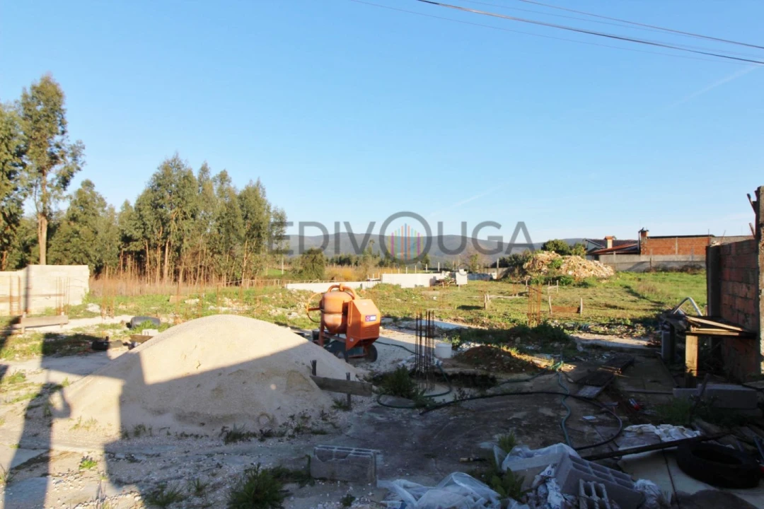 Terreno para Venda em Águeda e Borralha Foto 2