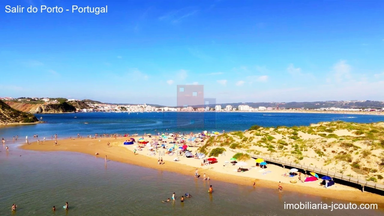 Terreno para Venda em Tornada e Salir do Porto Foto 17