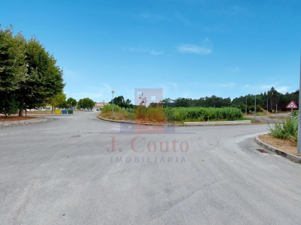 Terreno para Venda em Santa Maria, São Pedro e Sobral da Lagoa Foto 11