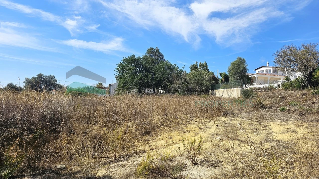 Terreno para Venda em Santa Barbara de Nexe Foto 10