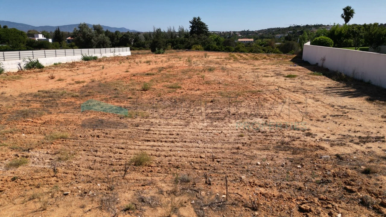 Terreno para Venda em Alvor Foto 10
