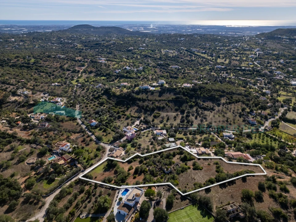 Terreno para Venda em Santa Barbara de Nexe Foto 2