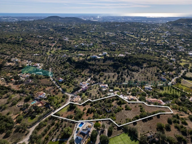 Terreno para Venda em Santa Barbara de Nexe Foto 2