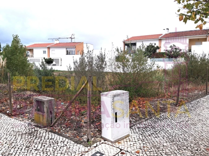 Terreno para Venda em Sebal e Belide Foto 1