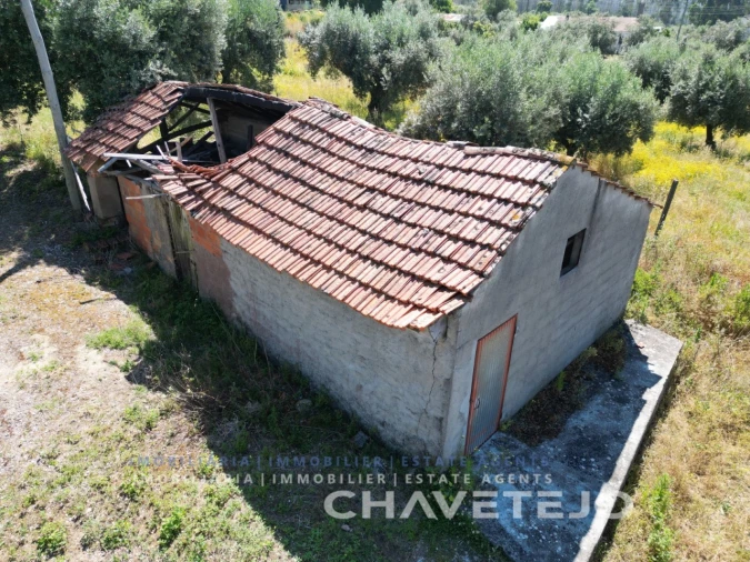 Terreno para Venda em Urqueira Foto 1