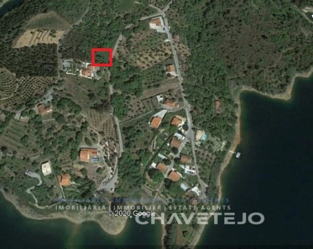 Terreno para Venda em Serra e Junceira Foto 8