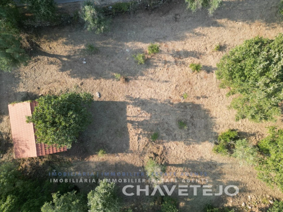 Terreno para Venda em Chãos Foto 21