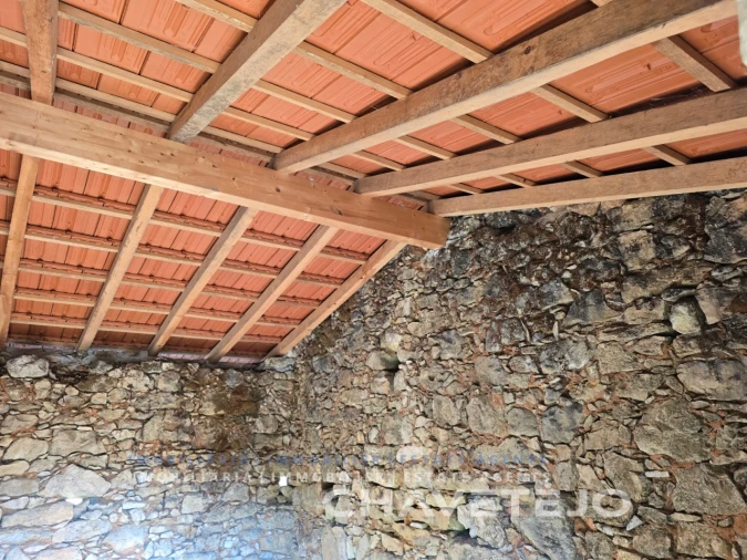 Terreno para Venda em Chãos Foto 9