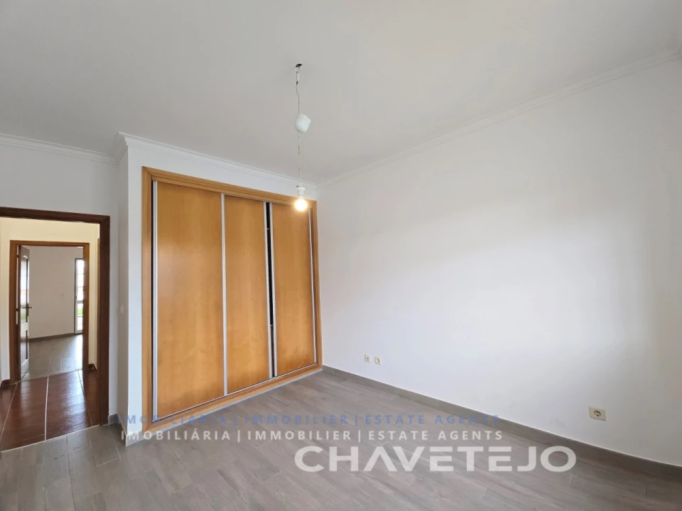 Moradia T4 para Venda em Madalena e Beselga Foto 14