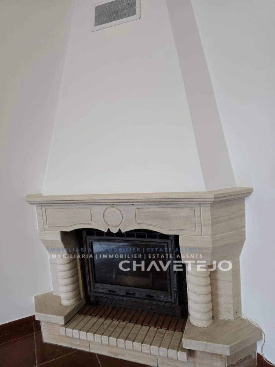 Moradia T4 para Venda em Madalena e Beselga Foto 9