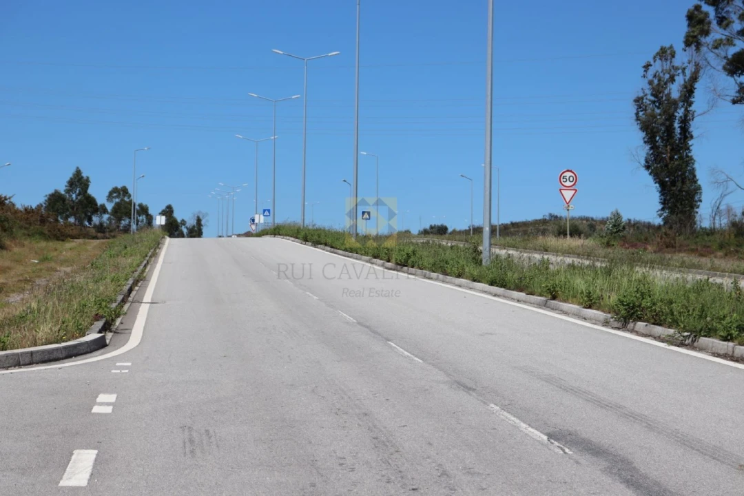 Terreno para Venda em Campo e Sobrado Foto 8