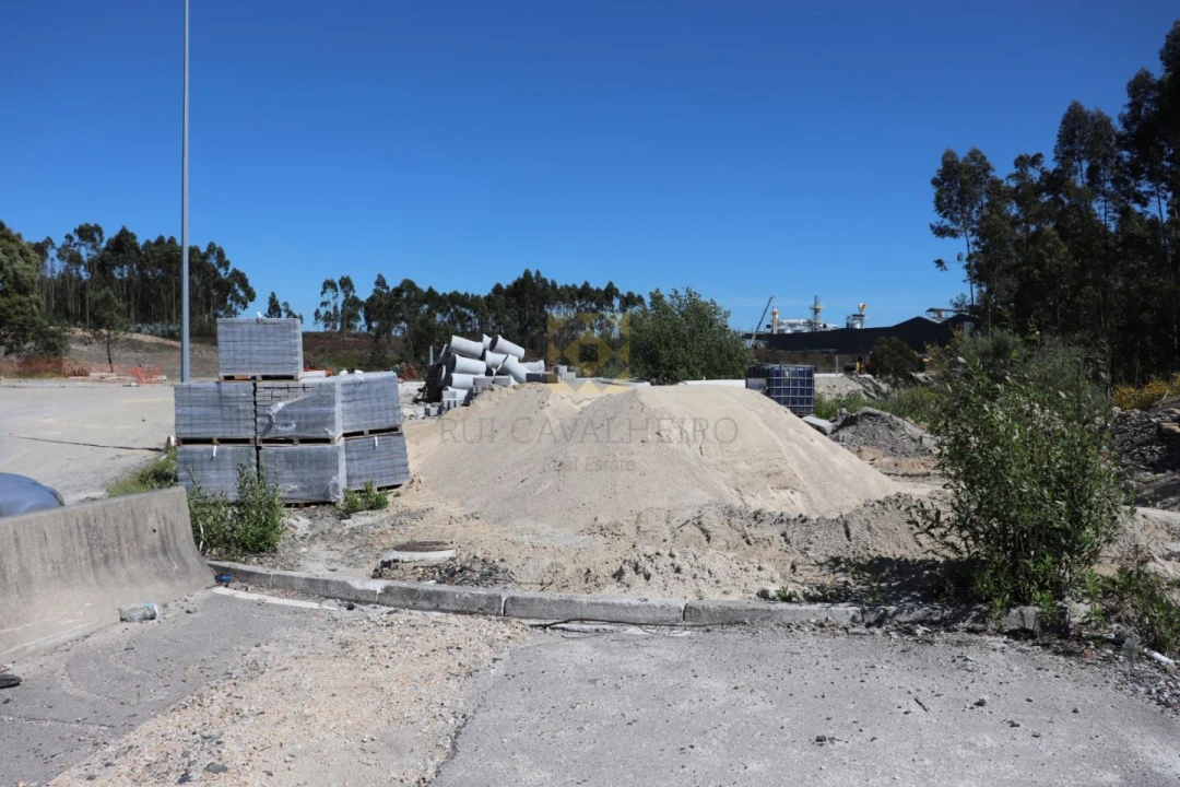 Terreno para Venda em Campo e Sobrado Foto 11