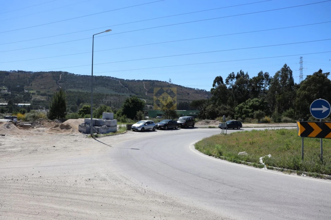 Terreno para Venda em Campo e Sobrado Foto 14