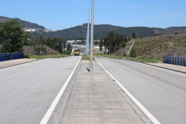 Terreno para Venda em Campo e Sobrado Foto 7