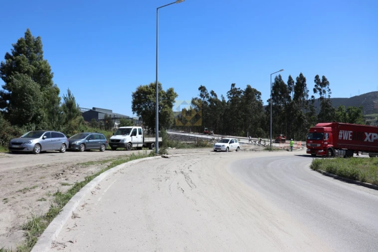 Terreno para Venda em Campo e Sobrado Foto 17