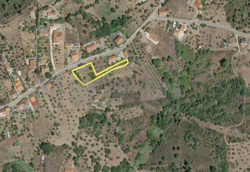 Terreno para Venda em Casais e Alviobeira Foto 2