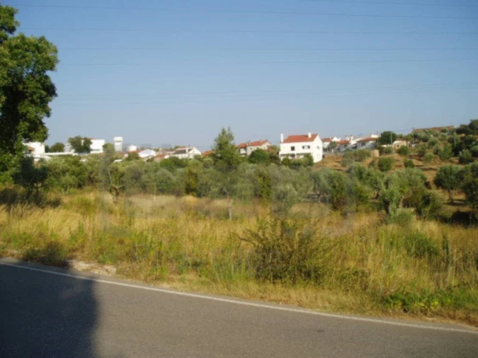 Terreno para Venda em Casais e Alviobeira Foto 3