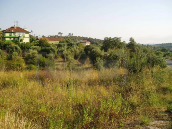 Terreno para Venda em Casais e Alviobeira