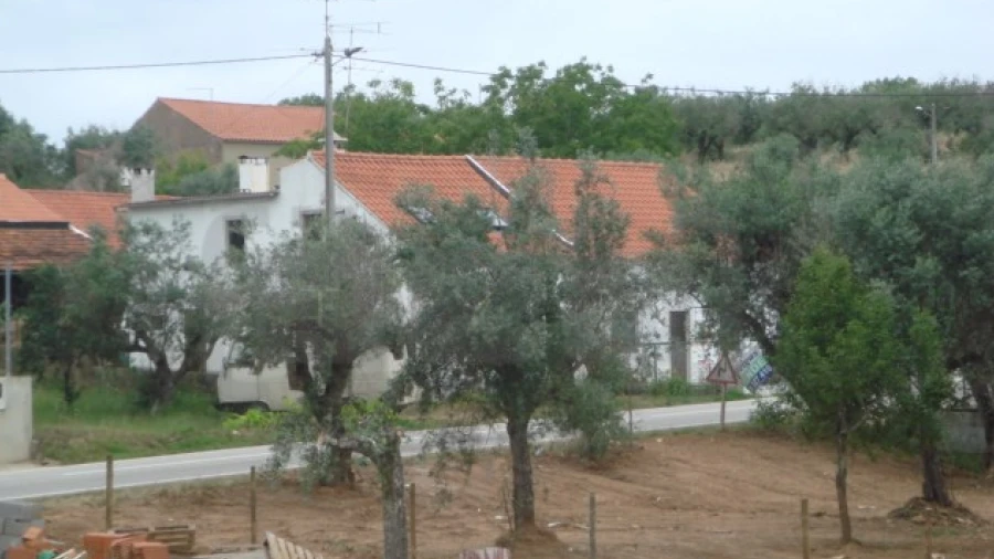 Terreno para Venda em Casais e Alviobeira