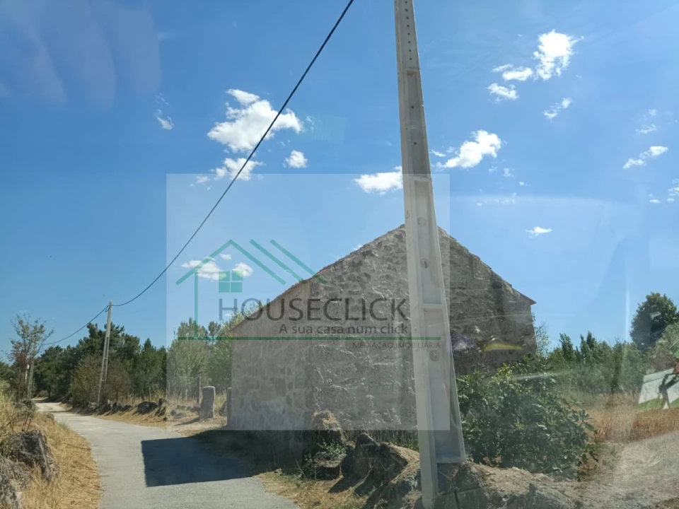 Terreno para Venda em Inguias Foto 2