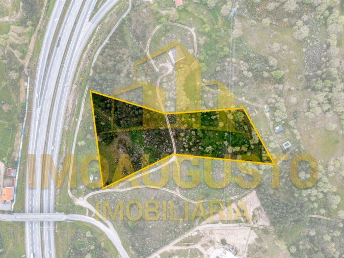 Terreno para Venda em Arrifana Foto 1