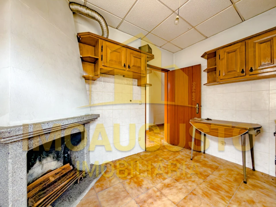 Moradia T3 para Venda em Girabolhos Foto 4