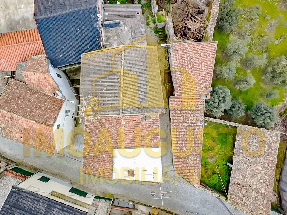 Moradia T3 para Venda em Girabolhos Foto 21