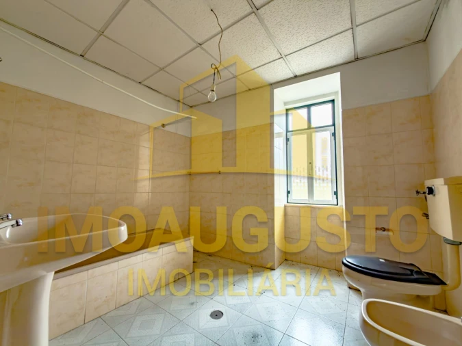 Moradia T3 para Venda em Girabolhos Foto 10