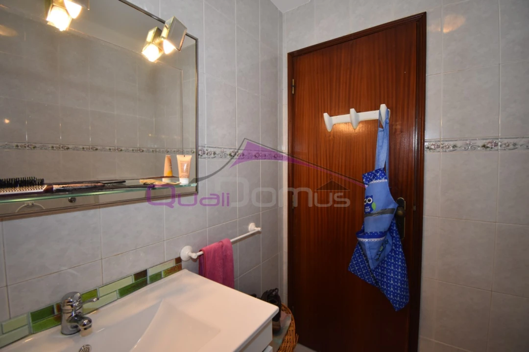 Moradia T4 para Venda em Nossa Sra de Fatima Foto 12