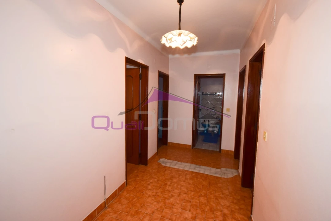 Moradia T4 para Venda em Nossa Sra de Fatima Foto 12