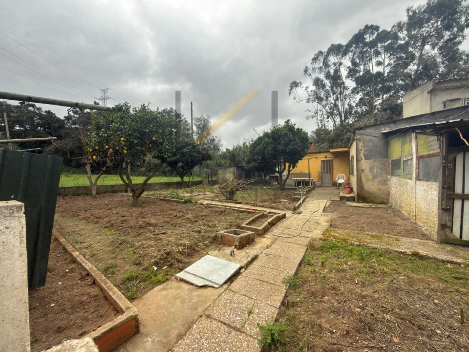 Moradia T1 para Venda em Amora Foto 2