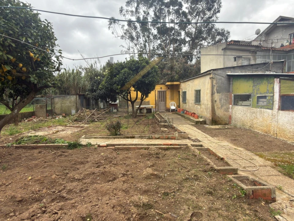 Moradia T1 para Venda em Amora Foto 4