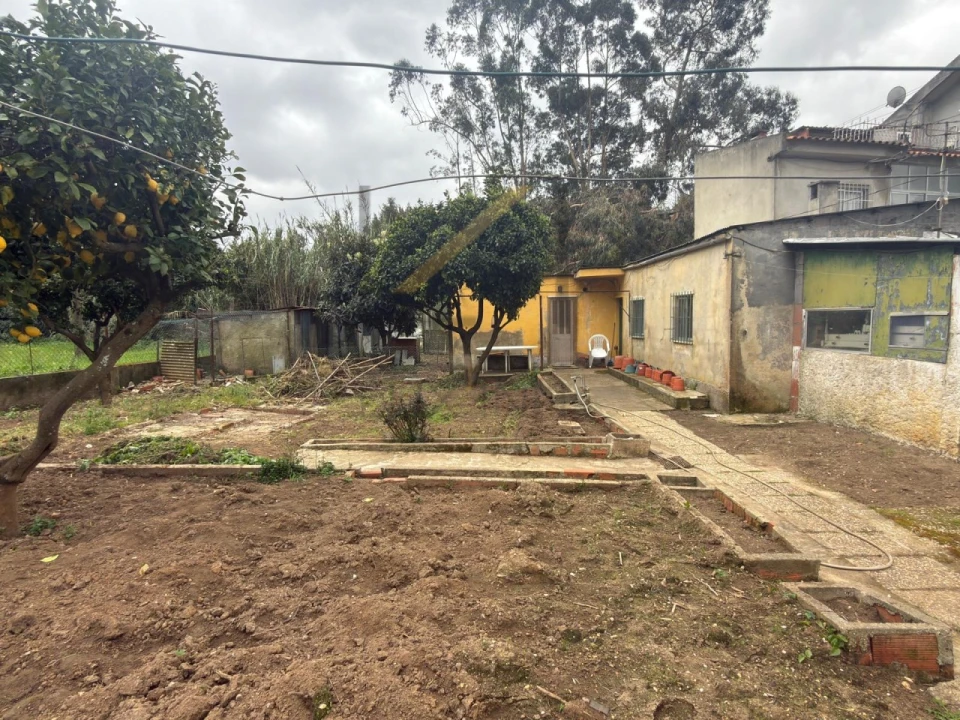 Moradia T1 para Venda em Amora Foto 5