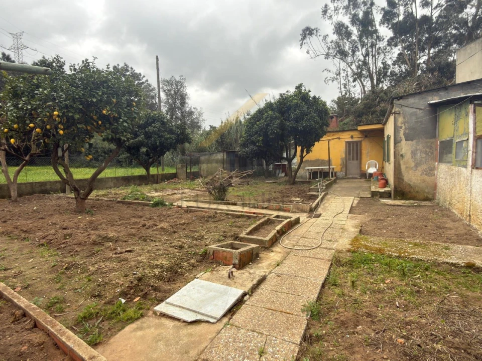 Moradia T1 para Venda em Amora Foto 11