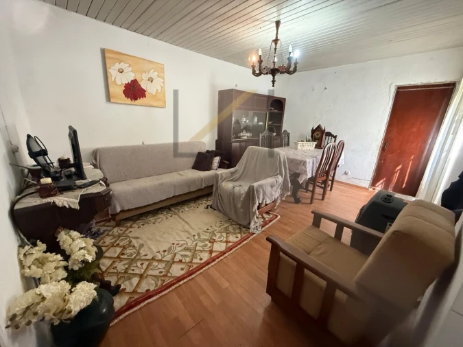 Moradia T1 para Venda em Amora Foto 19