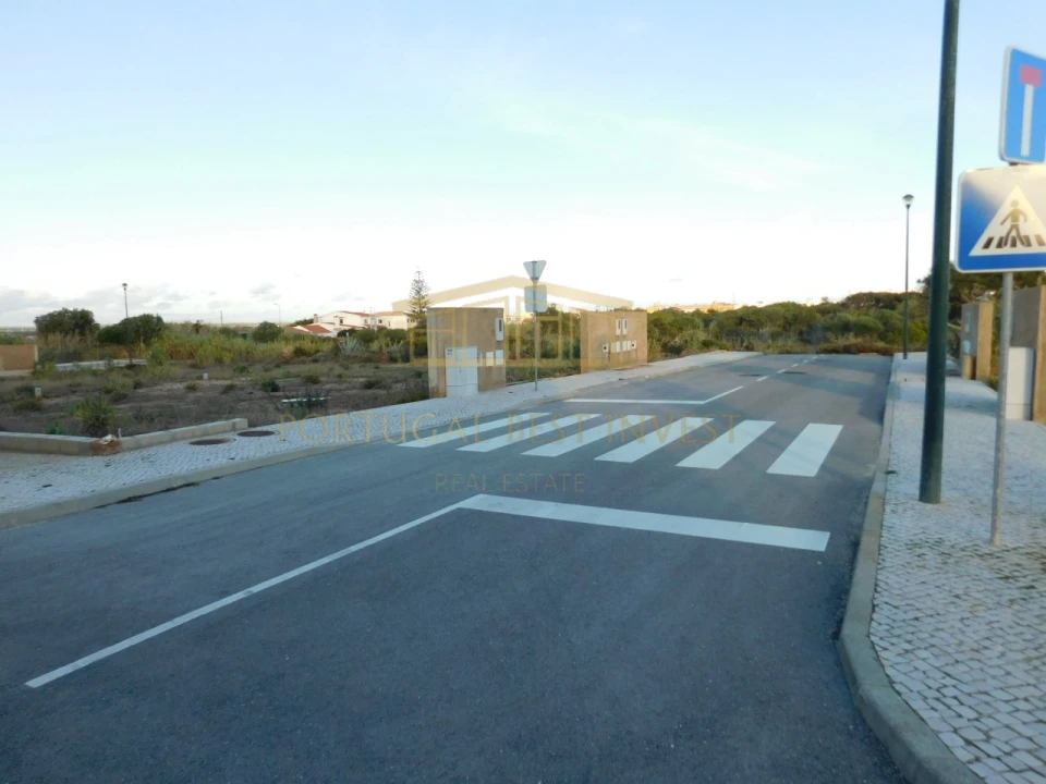Terreno para Venda em Vila de Sagres Foto 4