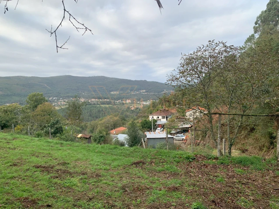 Terreno para Venda em Covas Foto 4