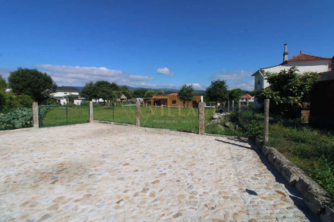 Terreno para Venda em Campos e Vila Meã Foto 4