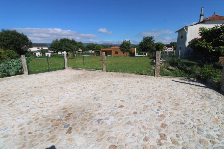 Terreno para Venda em Campos e Vila Meã Foto 6