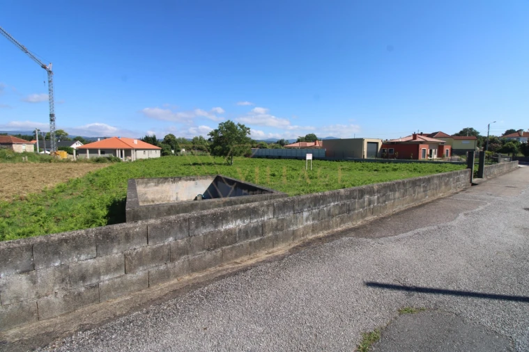 Terreno para Venda em Campos e Vila Meã Foto 4