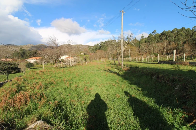 Terreno para Venda em Loivo Foto 1