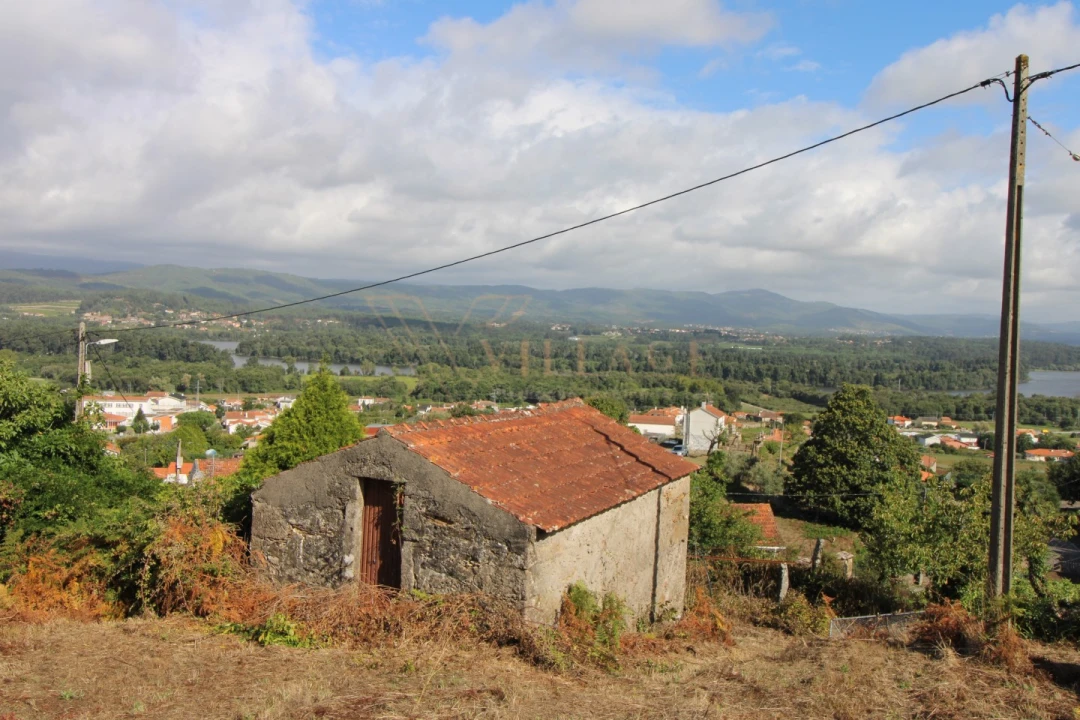 Terreno para Venda em Gondarem Foto 13