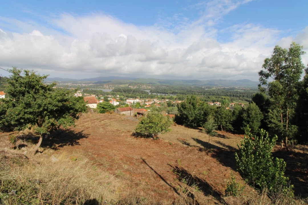Terreno para Venda em Gondarem Foto 19