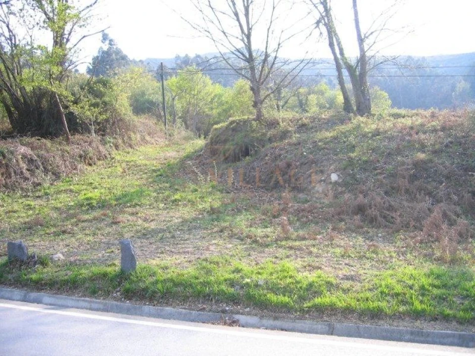 Terreno para Venda em Candemil e Gondar Foto 1