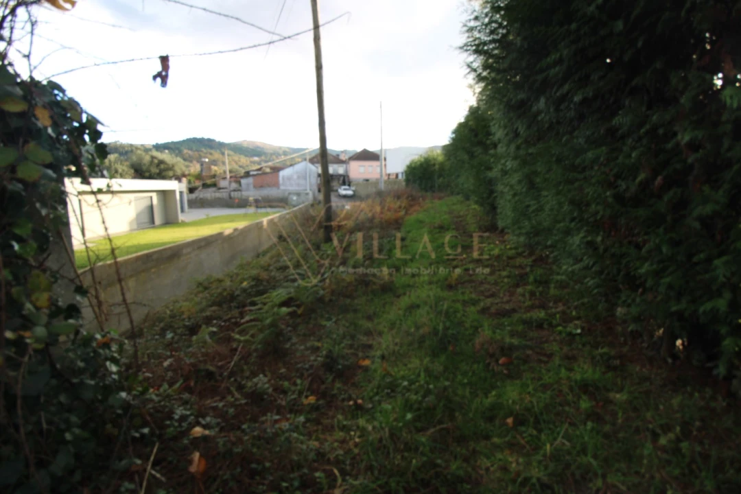 Terreno para Venda em Cornes Foto 13