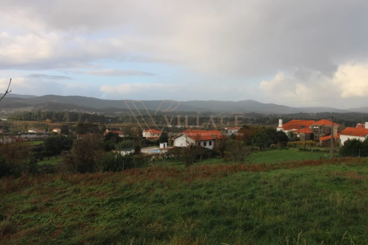 Terreno para Venda em Gondarem Foto 7