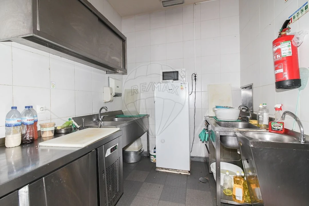 Negócio para Venda em Vila Franca de Xira Foto 1