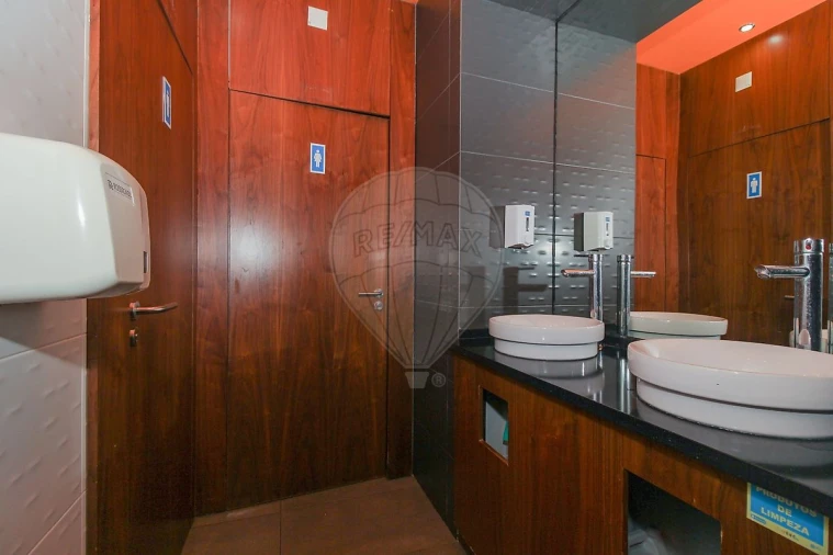 Negócio para Venda em Vila Franca de Xira Foto 17